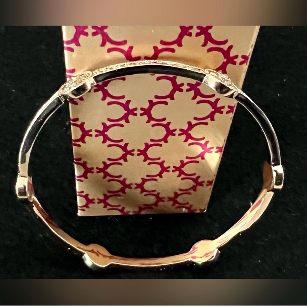 BRACELET CHARTER CLUB BANGLE NWT
Gold Tone & Golden Rhinestone 
Incl Gift Box - Picture 4 of 6